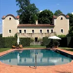 Maison Dans Un Parc Parentignat